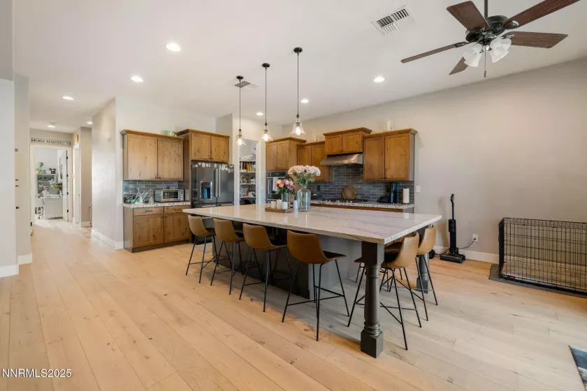 9885 Firefoot, Reno, Nevada 89521, 4 Bedrooms Bedrooms, ,3 BathroomsBathrooms,Residential,Residential,Firefoot,250051779