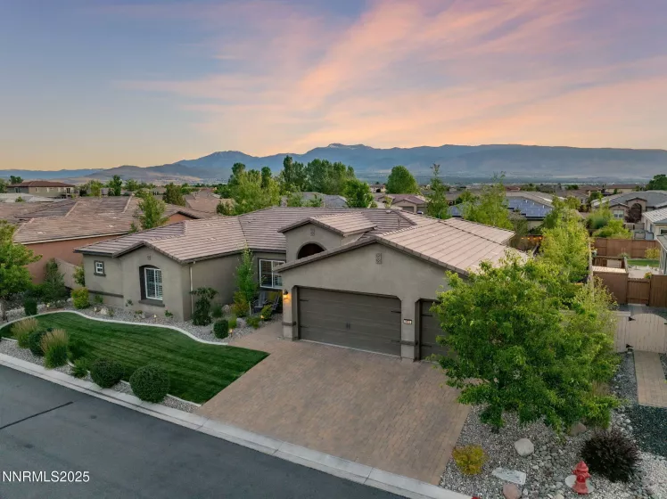 9885 Firefoot, Reno, Nevada 89521, 4 Bedrooms Bedrooms, ,3 BathroomsBathrooms,Residential,Residential,Firefoot,250051779