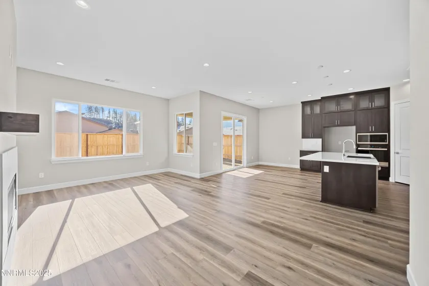 182 Commodore, Reno, Nevada 89523, 3 Bedrooms Bedrooms, ,3 BathroomsBathrooms,Residential,Residential,Commodore,250051780