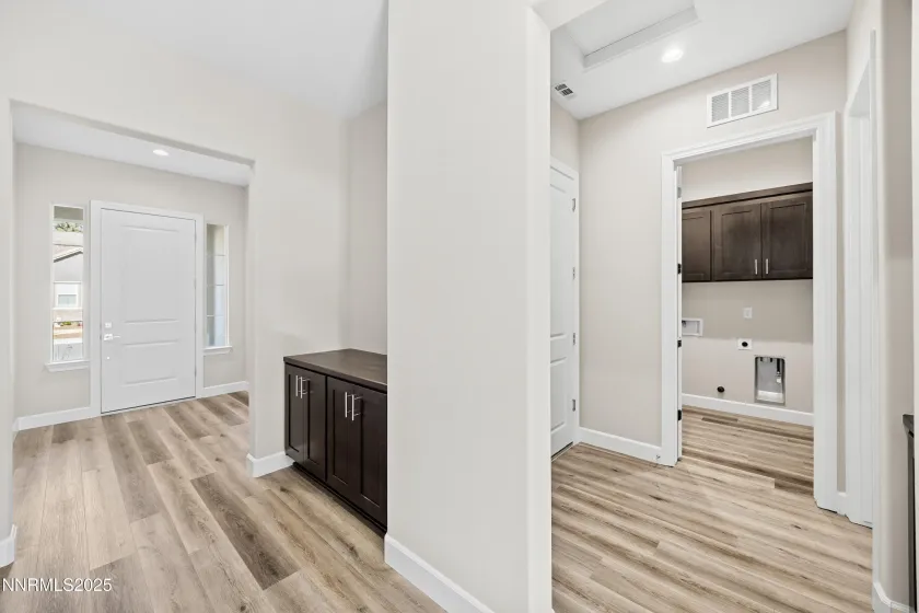 182 Commodore, Reno, Nevada 89523, 3 Bedrooms Bedrooms, ,3 BathroomsBathrooms,Residential,Residential,Commodore,250051780