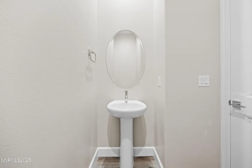 182 Commodore, Reno, Nevada 89523, 3 Bedrooms Bedrooms, ,3 BathroomsBathrooms,Residential,Residential,Commodore,250051780