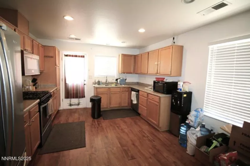 7378 Silver Dawn, Reno, Nevada 89506, 3 Bedrooms Bedrooms, ,2 BathroomsBathrooms,Residential,Residential,Silver Dawn,250051781