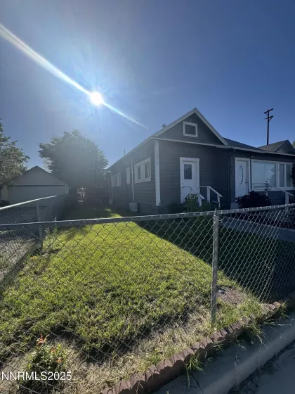 468 Maine, Fallon, Nevada 89406, 3 Bedrooms Bedrooms, ,2 BathroomsBathrooms,Residential,Residential,Maine,250051783