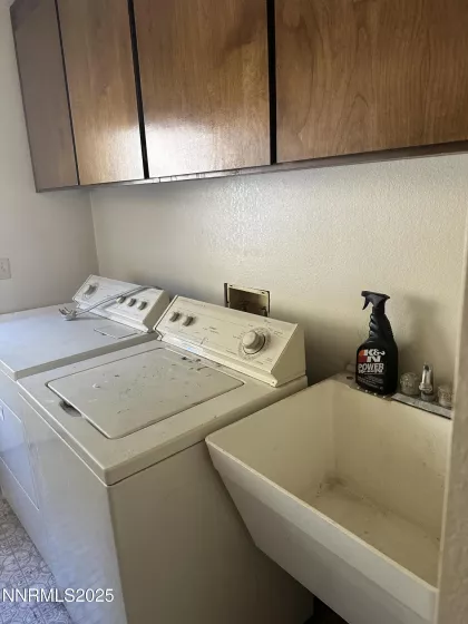 27 W Main Street, Manhattan, Nevada 89022, 3 Bedrooms Bedrooms, ,2 BathroomsBathrooms,Residential,Residential,W Main Street,250051782
