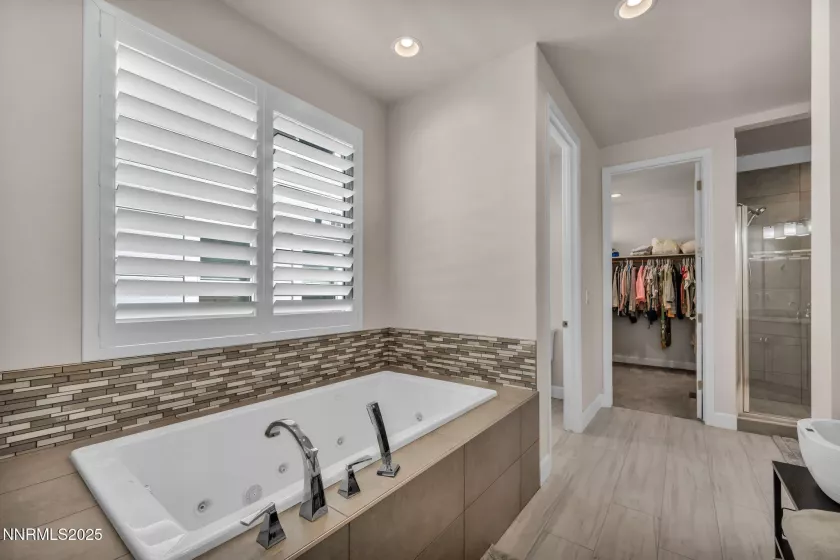 6161 Wycliffe, Reno, Nevada 89519, 3 Bedrooms Bedrooms, ,4 BathroomsBathrooms,Residential,Residential,Wycliffe,250051788