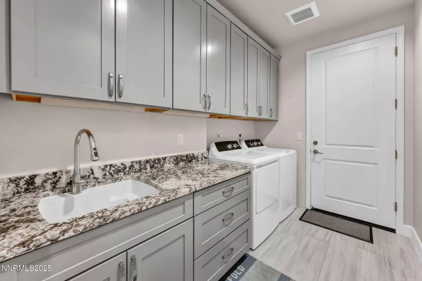 6161 Wycliffe, Reno, Nevada 89519, 3 Bedrooms Bedrooms, ,4 BathroomsBathrooms,Residential,Residential,Wycliffe,250051788