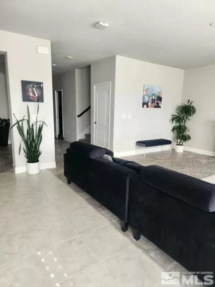 2025 Elk Falls, Sparks, Nevada 89436, 5 Bedrooms Bedrooms, ,3 BathroomsBathrooms,Residential Lease,Manufactured,Elk Falls,250051791