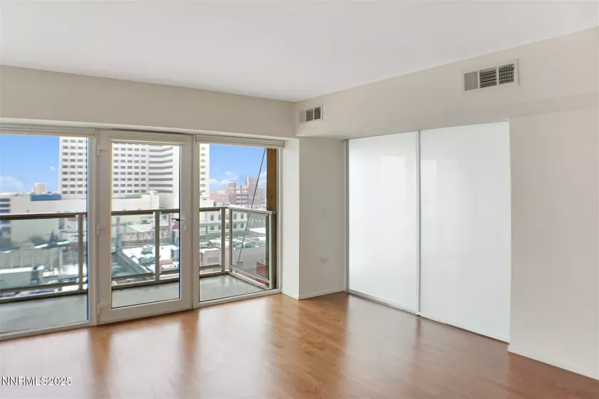 255 Sierra, Reno, Nevada 89501, 1 Bedroom Bedrooms, ,1 BathroomBathrooms,Residential Lease,Manufactured,Sierra,250051792