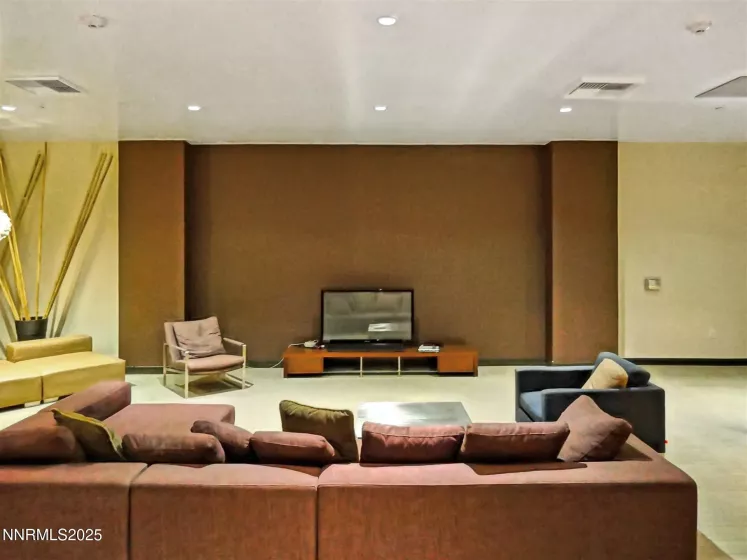 255 Sierra, Reno, Nevada 89501, 1 Bedroom Bedrooms, ,1 BathroomBathrooms,Residential Lease,Manufactured,Sierra,250051792