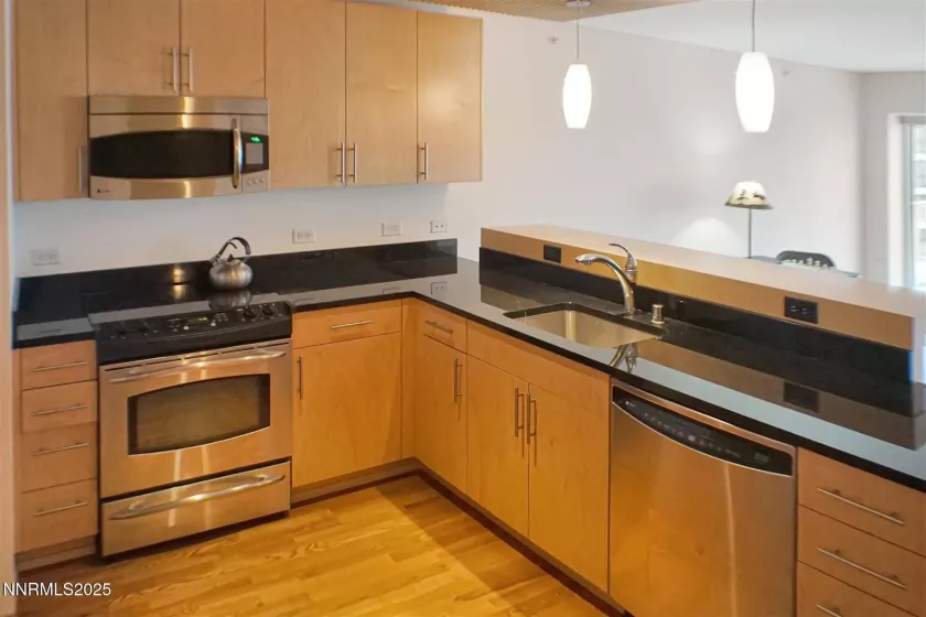 255 Sierra, Reno, Nevada 89501, 1 Bedroom Bedrooms, ,1 BathroomBathrooms,Residential Lease,Manufactured,Sierra,250051792