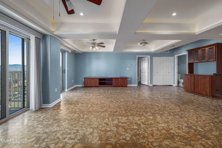 200 2nd, Reno, Nevada 89501, 2 Bedrooms Bedrooms, ,3 BathroomsBathrooms,Residential,Residential,2nd,250051796