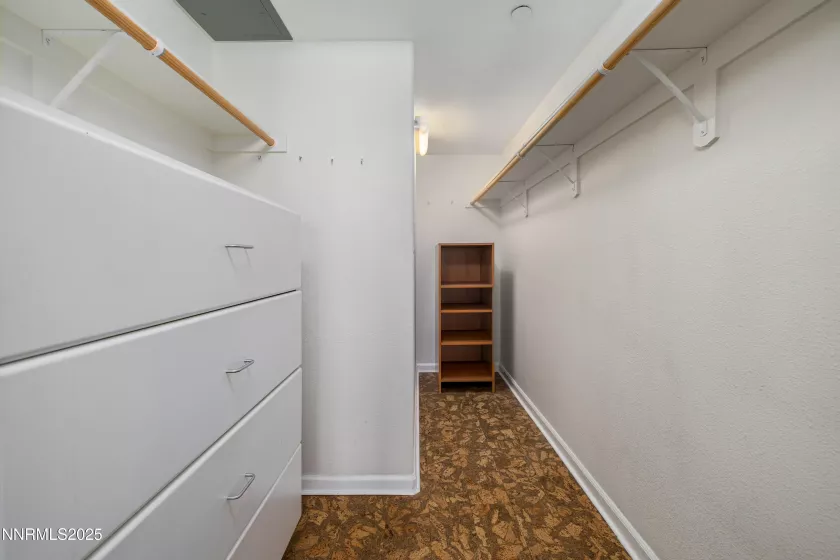 200 2nd, Reno, Nevada 89501, 2 Bedrooms Bedrooms, ,3 BathroomsBathrooms,Residential,Residential,2nd,250051796