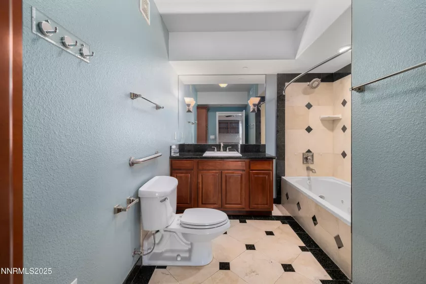 200 2nd, Reno, Nevada 89501, 2 Bedrooms Bedrooms, ,3 BathroomsBathrooms,Residential,Residential,2nd,250051796