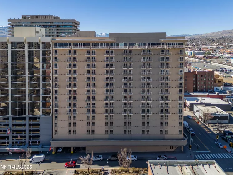 200 2nd, Reno, Nevada 89501, 2 Bedrooms Bedrooms, ,3 BathroomsBathrooms,Residential,Residential,2nd,250051796