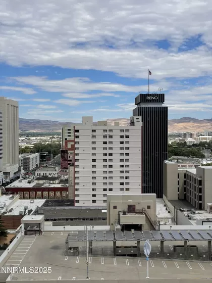 200 2nd, Reno, Nevada 89501, 2 Bedrooms Bedrooms, ,3 BathroomsBathrooms,Residential,Residential,2nd,250051796