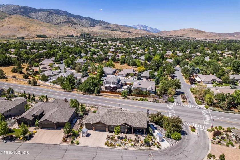 2092 Canterbury, Carson City, Nevada 89703, 4 Bedrooms Bedrooms, ,5 BathroomsBathrooms,Residential,Residential,Canterbury,250051795