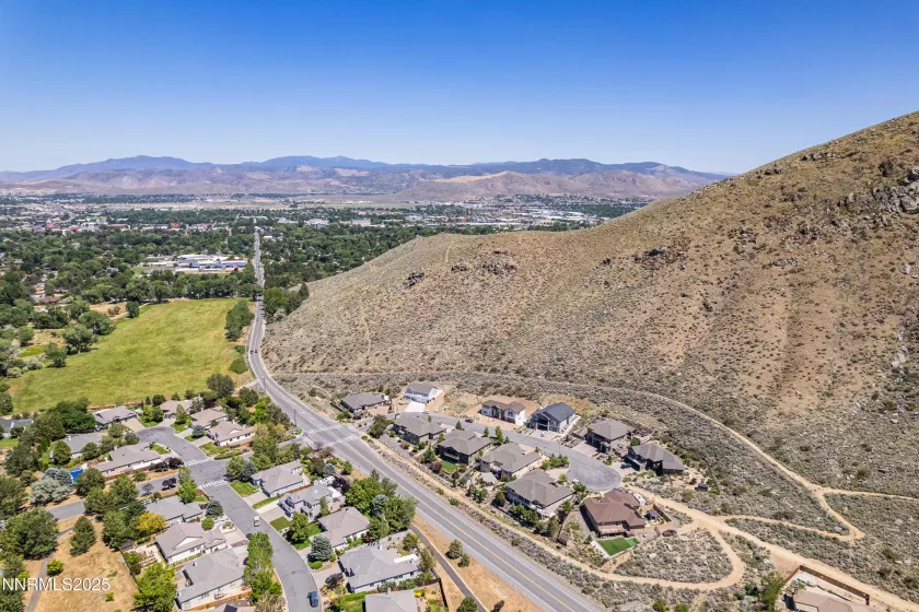 2092 Canterbury, Carson City, Nevada 89703, 4 Bedrooms Bedrooms, ,5 BathroomsBathrooms,Residential,Residential,Canterbury,250051795
