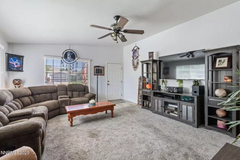 5886 Wishbone, Sun Valley, Nevada 89433, 4 Bedrooms Bedrooms, ,2 BathroomsBathrooms,Residential,Residential,Wishbone,250051804