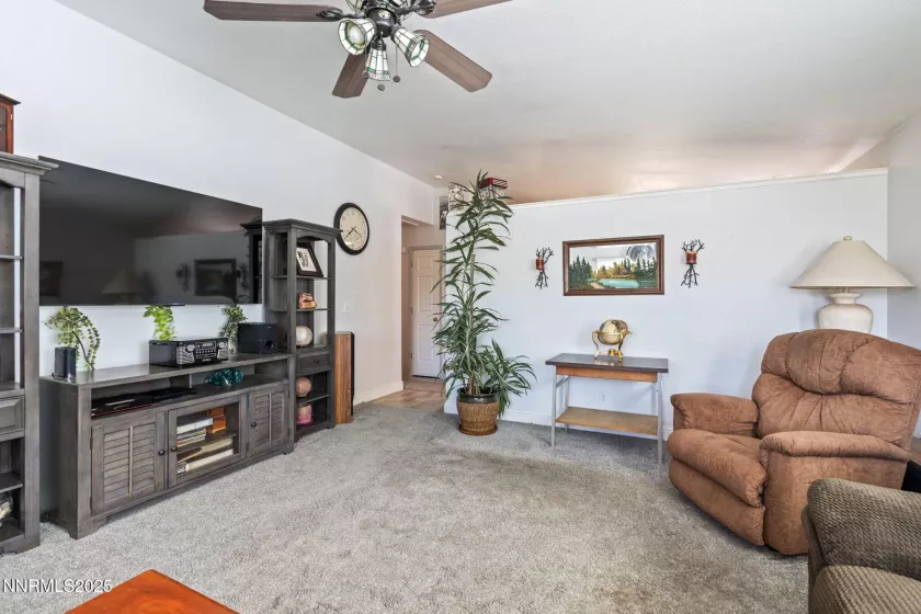 5886 Wishbone, Sun Valley, Nevada 89433, 4 Bedrooms Bedrooms, ,2 BathroomsBathrooms,Residential,Residential,Wishbone,250051804