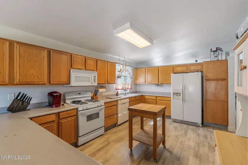 5886 Wishbone, Sun Valley, Nevada 89433, 4 Bedrooms Bedrooms, ,2 BathroomsBathrooms,Residential,Residential,Wishbone,250051804