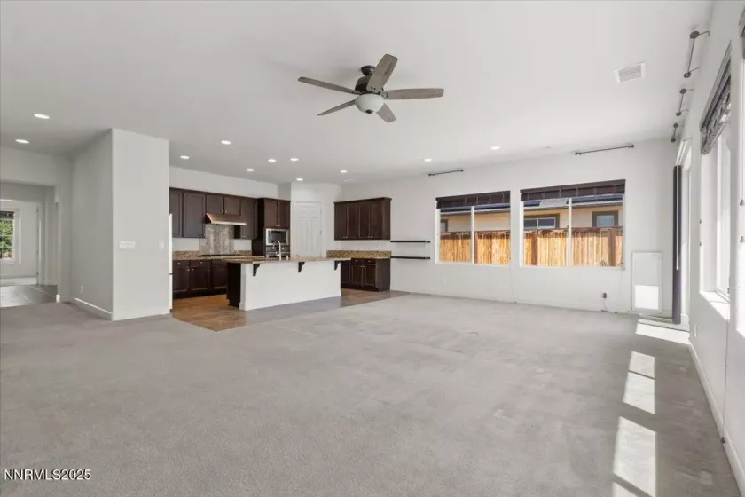 11720 Valley Crest, Sparks, Nevada 89441, 3 Bedrooms Bedrooms, ,3 BathroomsBathrooms,Residential,Residential,Valley Crest,250051805