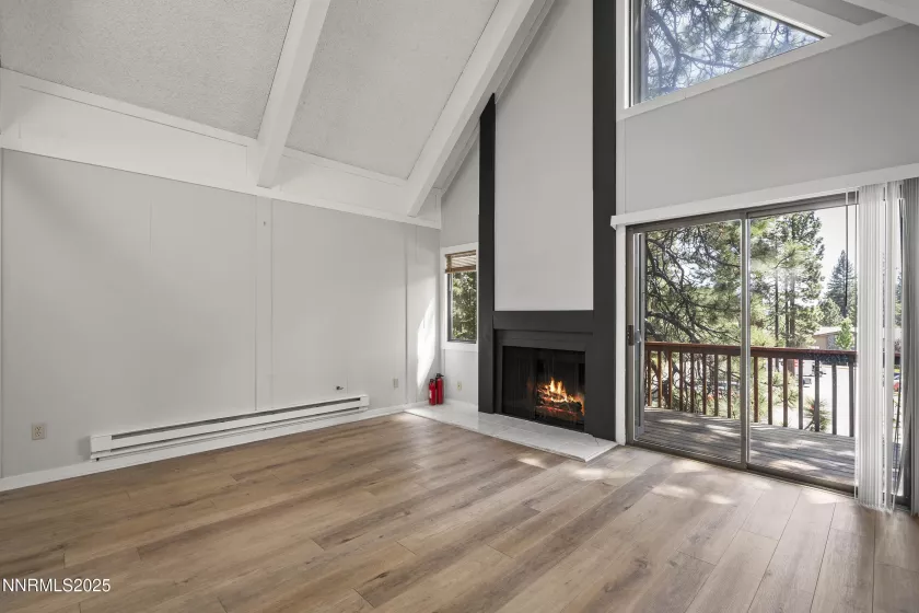 989 Tahoe, Incline Village, Nevada 89451, 3 Bedrooms Bedrooms, ,2 BathroomsBathrooms,Residential,Residential,Tahoe,250051807