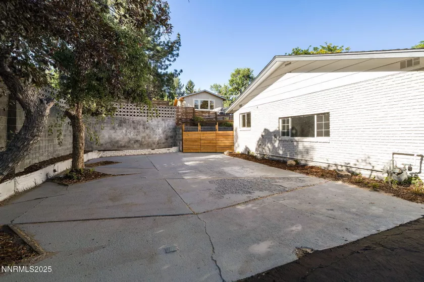 50 Moore, Reno, Nevada 89509, 5 Bedrooms Bedrooms, ,3 BathroomsBathrooms,Residential,Residential,Moore,250051809