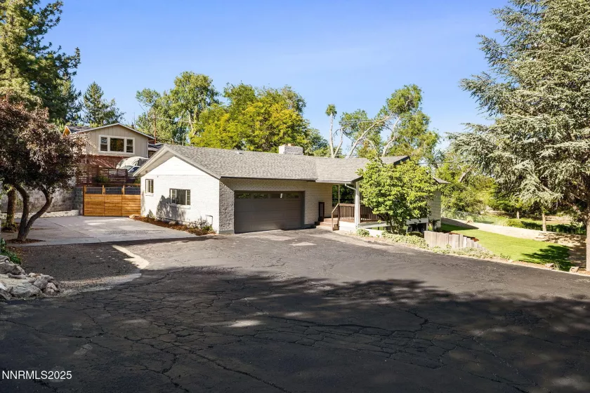 50 Moore, Reno, Nevada 89509, 5 Bedrooms Bedrooms, ,3 BathroomsBathrooms,Residential,Residential,Moore,250051809