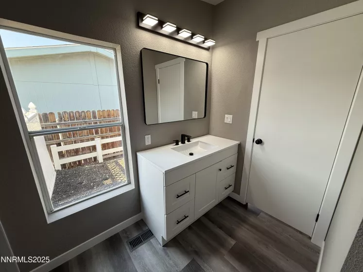 220 Glen Vista, Dayton, Nevada 89403, 3 Bedrooms Bedrooms, ,2 BathroomsBathrooms,Residential,Residential,Glen Vista,250051810