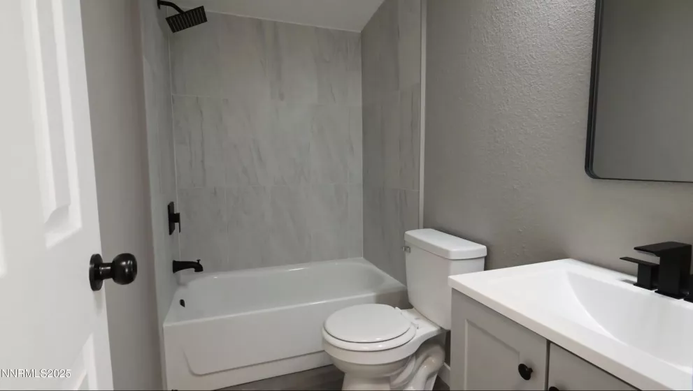 220 Glen Vista, Dayton, Nevada 89403, 3 Bedrooms Bedrooms, ,2 BathroomsBathrooms,Residential,Residential,Glen Vista,250051810
