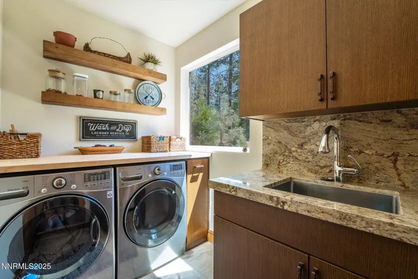 5 Kelly, Glenbrook, Nevada 89413, 4 Bedrooms Bedrooms, ,4 BathroomsBathrooms,Residential,Residential,Kelly,250051814