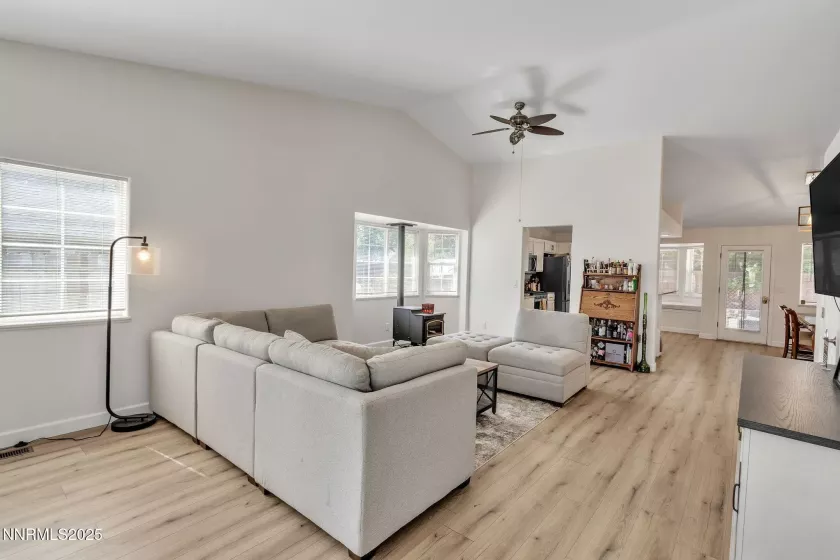 70 Blue Skies, Sparks, Nevada 89436, 4 Bedrooms Bedrooms, ,2 BathroomsBathrooms,Residential,Residential,Blue Skies,250051813