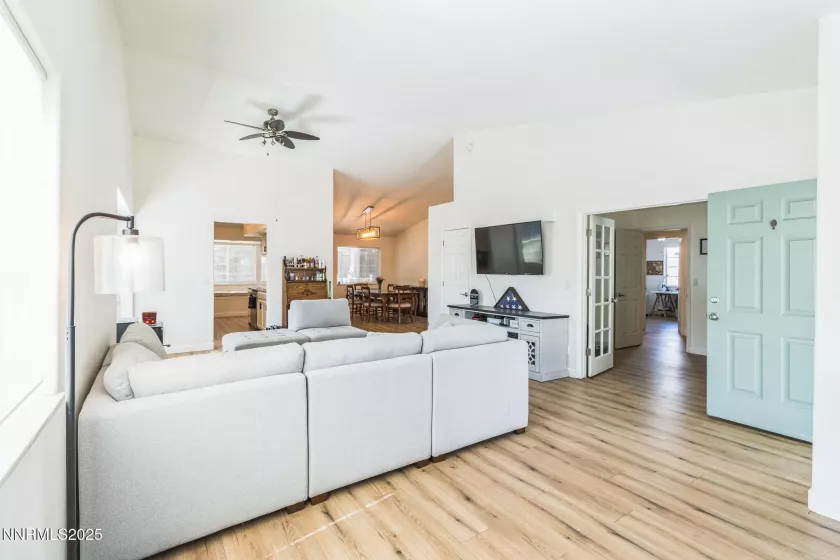 70 Blue Skies, Sparks, Nevada 89436, 4 Bedrooms Bedrooms, ,2 BathroomsBathrooms,Residential,Residential,Blue Skies,250051813