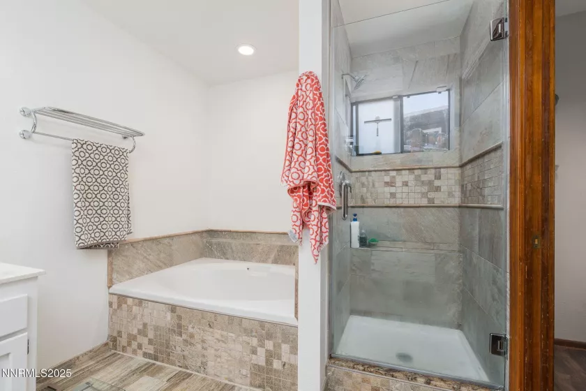 3597 Skyline View Dr, Reno, Nevada 89509, 3 Bedrooms Bedrooms, ,3 BathroomsBathrooms,Residential,Residential,Skyline View Dr,250051815