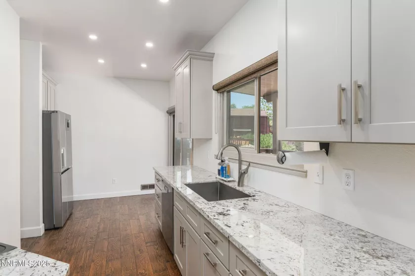 3597 Skyline View Dr, Reno, Nevada 89509, 3 Bedrooms Bedrooms, ,3 BathroomsBathrooms,Residential,Residential,Skyline View Dr,250051815