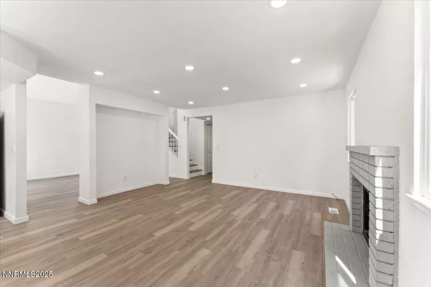 2719 Chavez, Reno, Nevada 89502, 3 Bedrooms Bedrooms, ,3 BathroomsBathrooms,Residential,Residential,Chavez,250051816