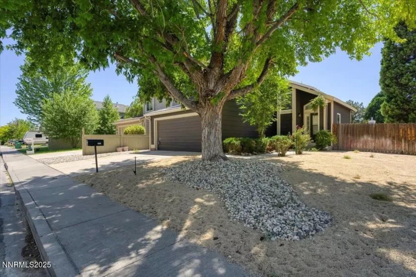 2719 Chavez, Reno, Nevada 89502, 3 Bedrooms Bedrooms, ,3 BathroomsBathrooms,Residential,Residential,Chavez,250051816