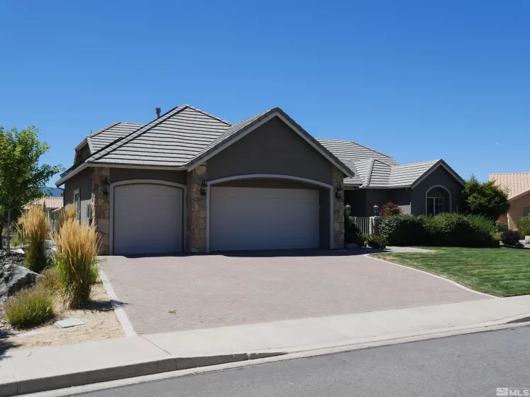 340 Desert Meadows, Reno, Nevada 89502, 4 Bedrooms Bedrooms, ,3 BathroomsBathrooms,Residential,Residential,Desert Meadows,250002569