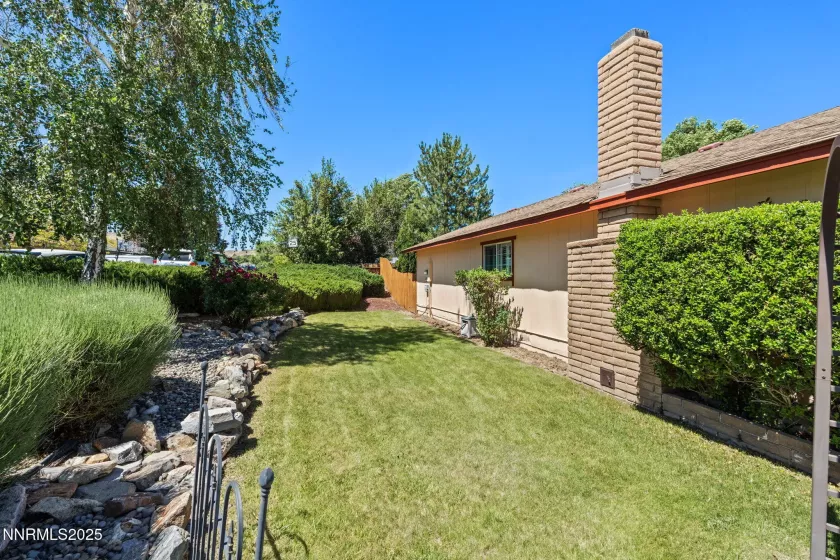 2095 Kings, Reno, Nevada 89503, 3 Bedrooms Bedrooms, ,2 BathroomsBathrooms,Residential,Residential,Kings,250051831