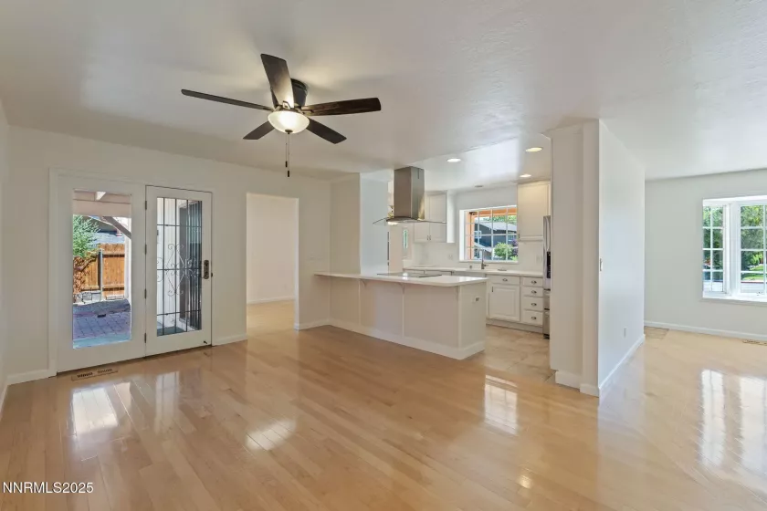 2095 Kings, Reno, Nevada 89503, 3 Bedrooms Bedrooms, ,2 BathroomsBathrooms,Residential,Residential,Kings,250051831