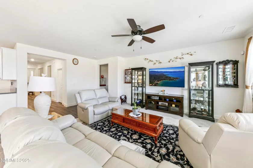 632 Equinox Peak, Sparks, Nevada 89436, 3 Bedrooms Bedrooms, ,3 BathroomsBathrooms,Residential,Residential,Equinox Peak,250051836