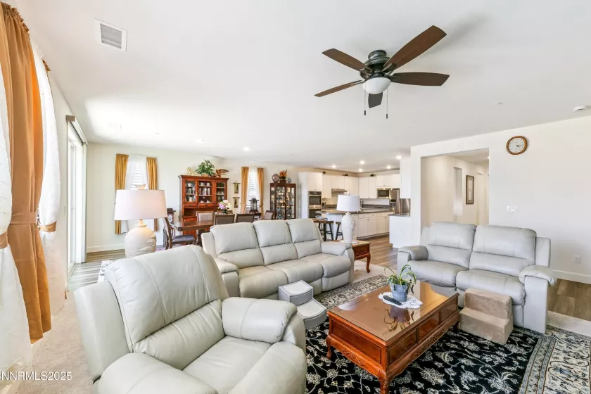 632 Equinox Peak, Sparks, Nevada 89436, 3 Bedrooms Bedrooms, ,3 BathroomsBathrooms,Residential,Residential,Equinox Peak,250051836