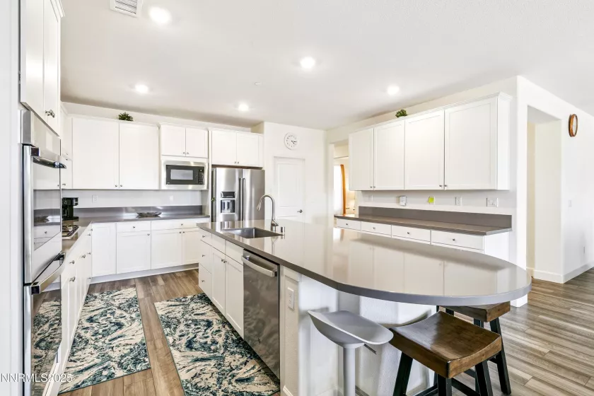 632 Equinox Peak, Sparks, Nevada 89436, 3 Bedrooms Bedrooms, ,3 BathroomsBathrooms,Residential,Residential,Equinox Peak,250051836