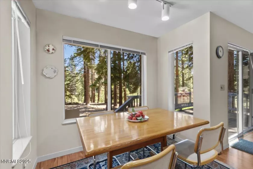 917 Jennifer, Incline Village, Nevada 89451, 4 Bedrooms Bedrooms, ,3 BathroomsBathrooms,Residential,Residential,Jennifer,250051839