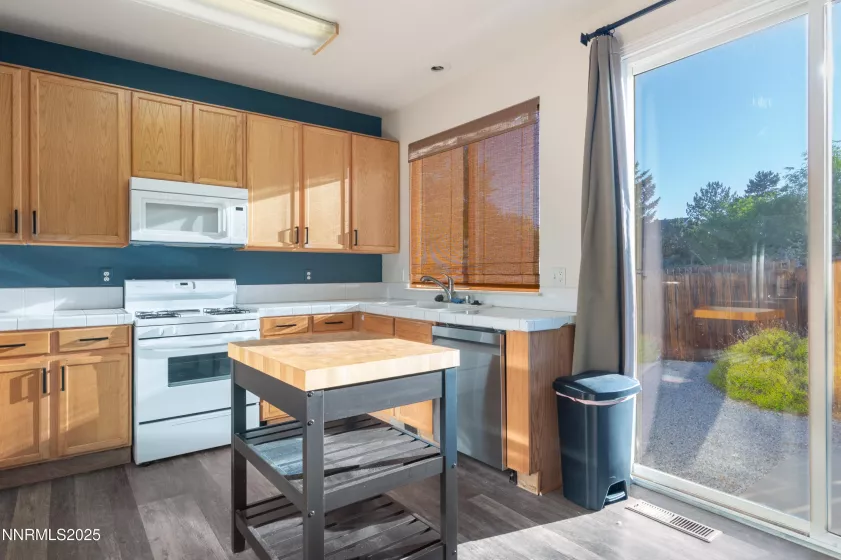 1429 Lindsay, Reno, Nevada 89523, 3 Bedrooms Bedrooms, ,2 BathroomsBathrooms,Residential,Residential,Lindsay,250051840
