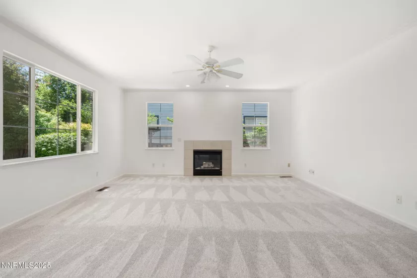 3175 Sierra Dust, Sparks, Nevada 89436, 4 Bedrooms Bedrooms, ,3 BathroomsBathrooms,Residential,Residential,Sierra Dust,250051844