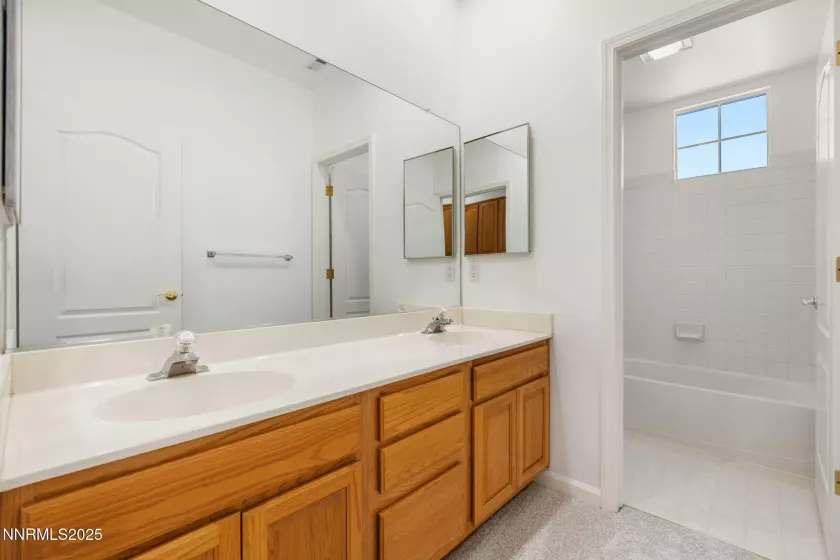 3175 Sierra Dust, Sparks, Nevada 89436, 4 Bedrooms Bedrooms, ,3 BathroomsBathrooms,Residential,Residential,Sierra Dust,250051844