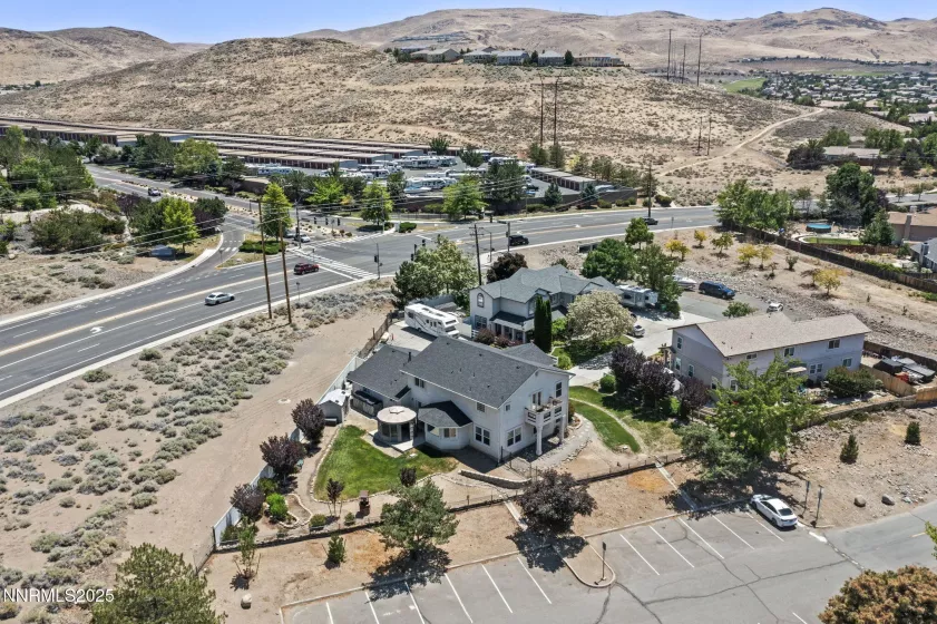 3555 Vista, Sparks, Nevada 89436, 5 Bedrooms Bedrooms, ,3 BathroomsBathrooms,Residential,Residential,Vista,250051853