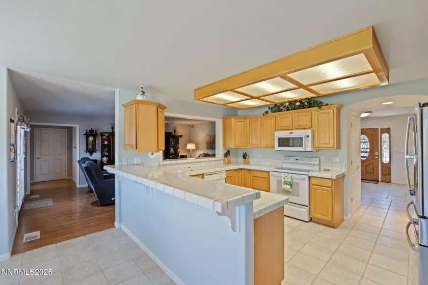 3555 Vista, Sparks, Nevada 89436, 5 Bedrooms Bedrooms, ,3 BathroomsBathrooms,Residential,Residential,Vista,250051853