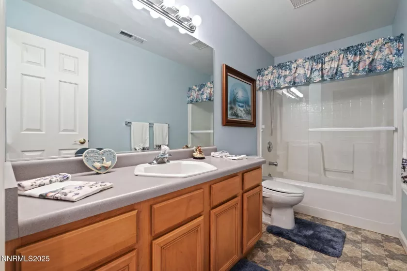 3555 Vista, Sparks, Nevada 89436, 5 Bedrooms Bedrooms, ,3 BathroomsBathrooms,Residential,Residential,Vista,250051853